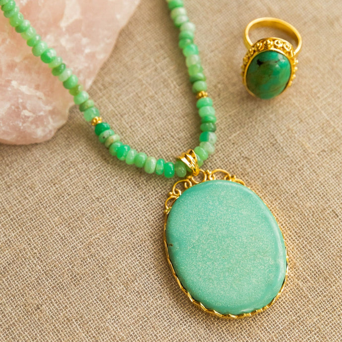 Queen Necklace