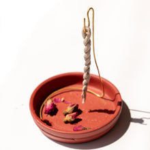 Load image into Gallery viewer, Rope Incense &amp; Burner